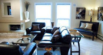Rosewood Estates Apartment Calgary Exterior photo